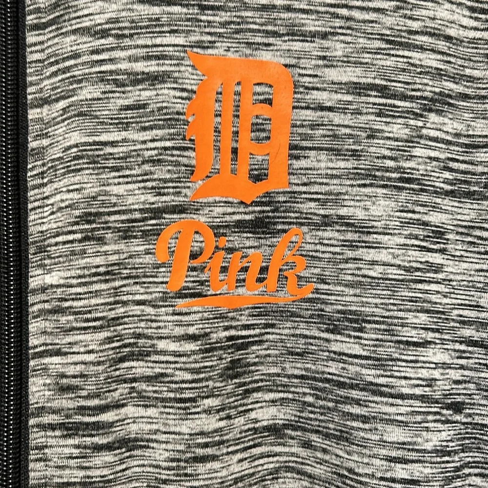 VS Pink Detroit Tigers Half Zip - Picture 3 of 5